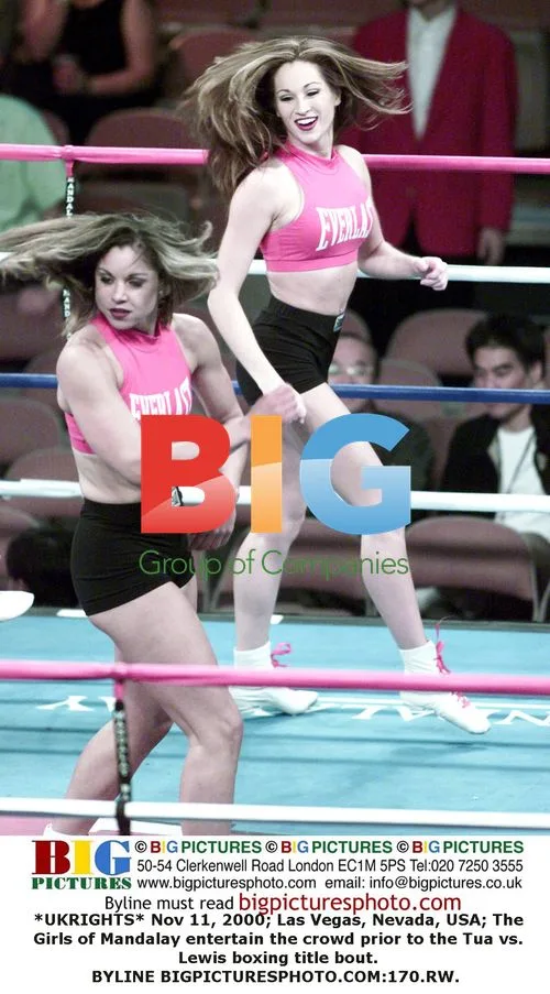 Mandalay Girls Entertain Before Tua vs. Lewis Fight