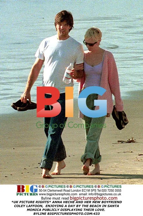 Anna Heche and boyfriend Coley Laffoon at the beach
