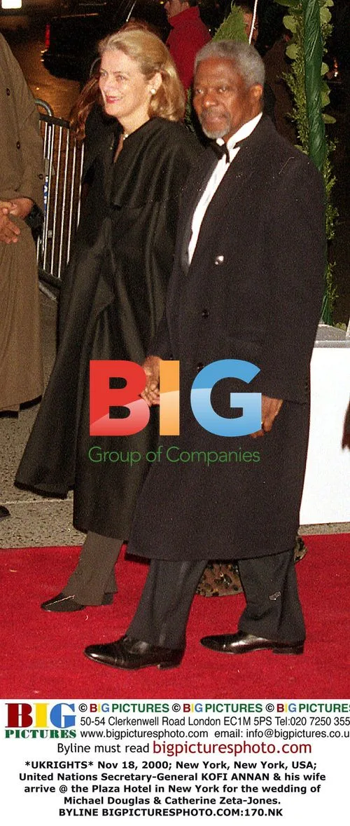 Kofi Annan & wife arrive at Douglas-Zeta-Jones wedding