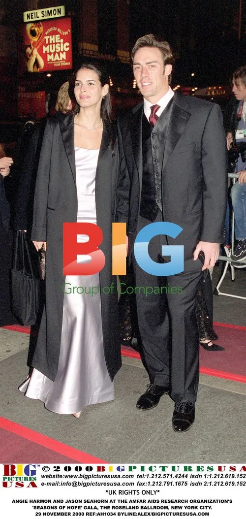 Angie Harmon and Jason Seahorn at AMFAR Gala