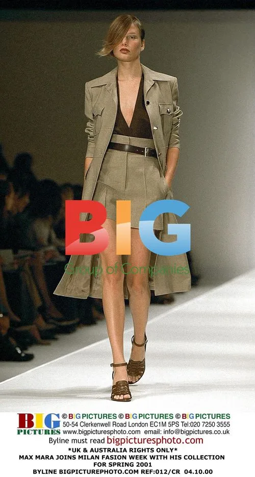 Max Mara Debuts Spring 2001 Collection