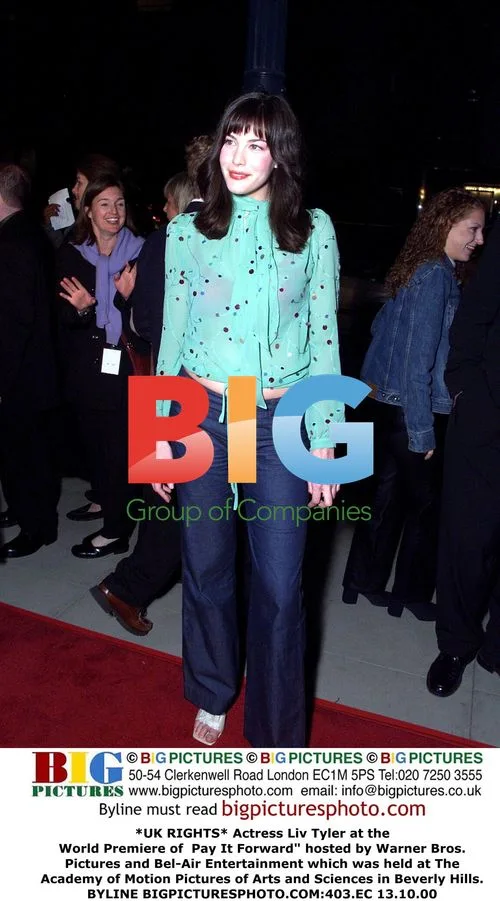 Liv Tyler at the Pay It Forward Premiere