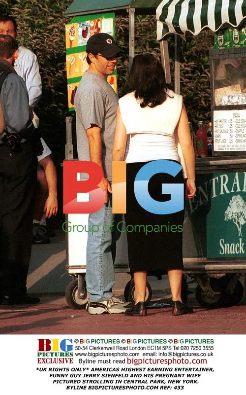 Jerry Seinfeld and Pregnant Wife in Central Park