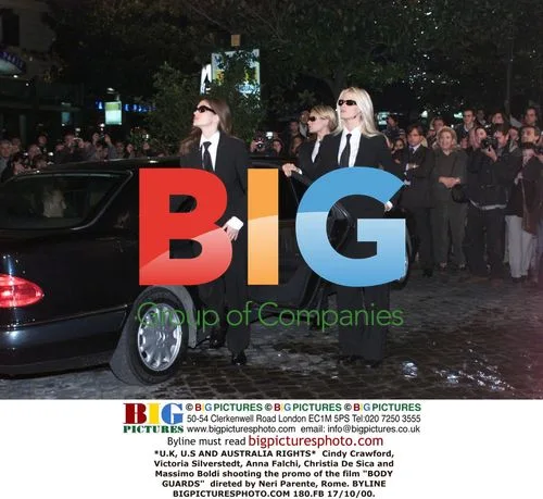Cindy Crawford & co. filming "BODY GUARDS"