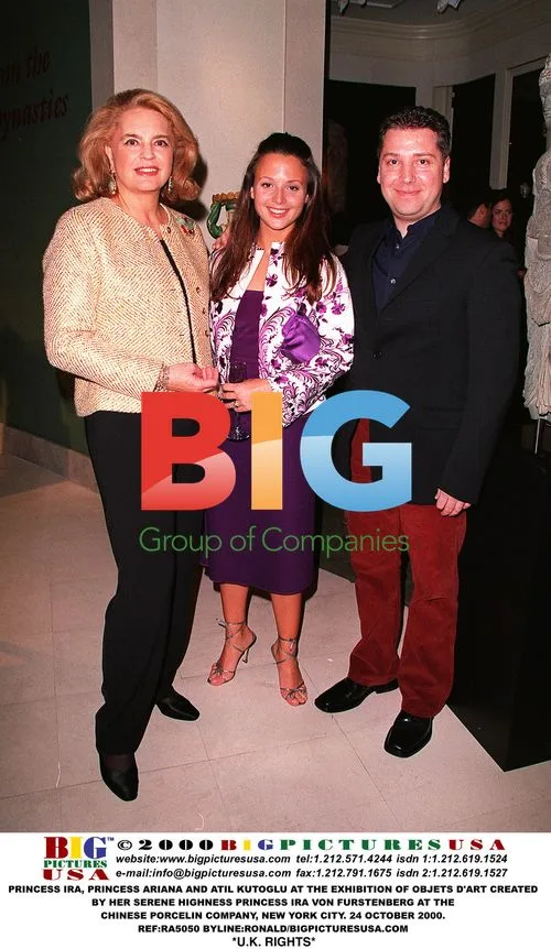 Princesses and Atil Kutoglu at Art Exhibition