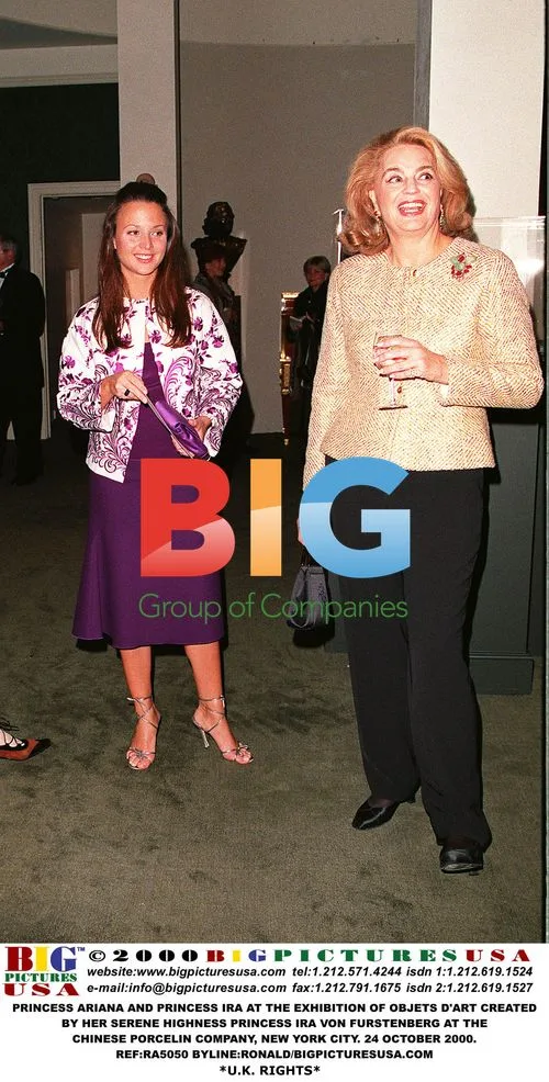 Princesses Ariana and Ira at Art Exhibition