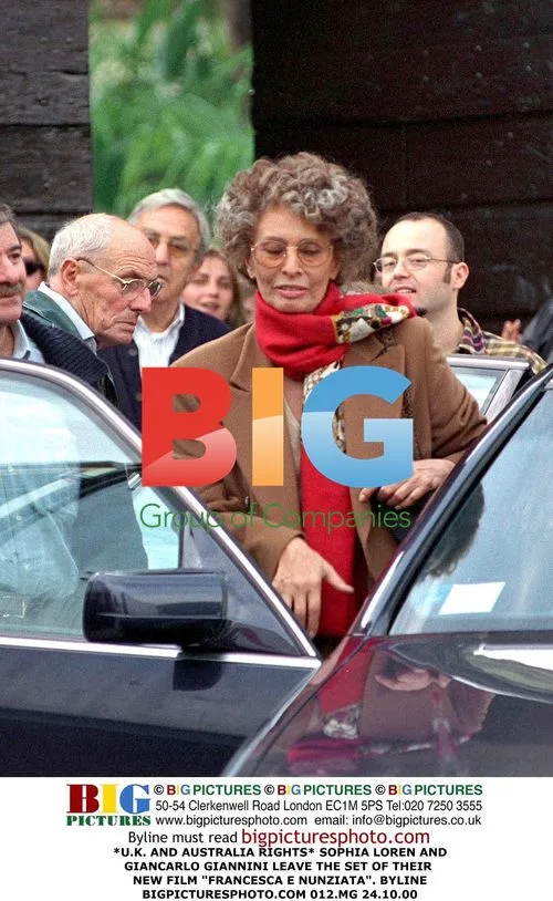 Sophia Loren and Giancarlo Giannini on film set