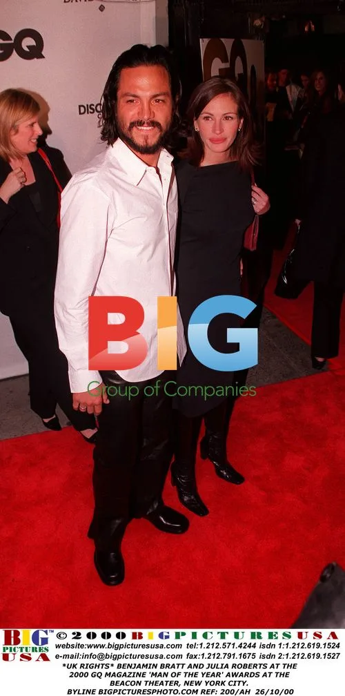 Benjamin Bratt and Julia Roberts at GQ Awards