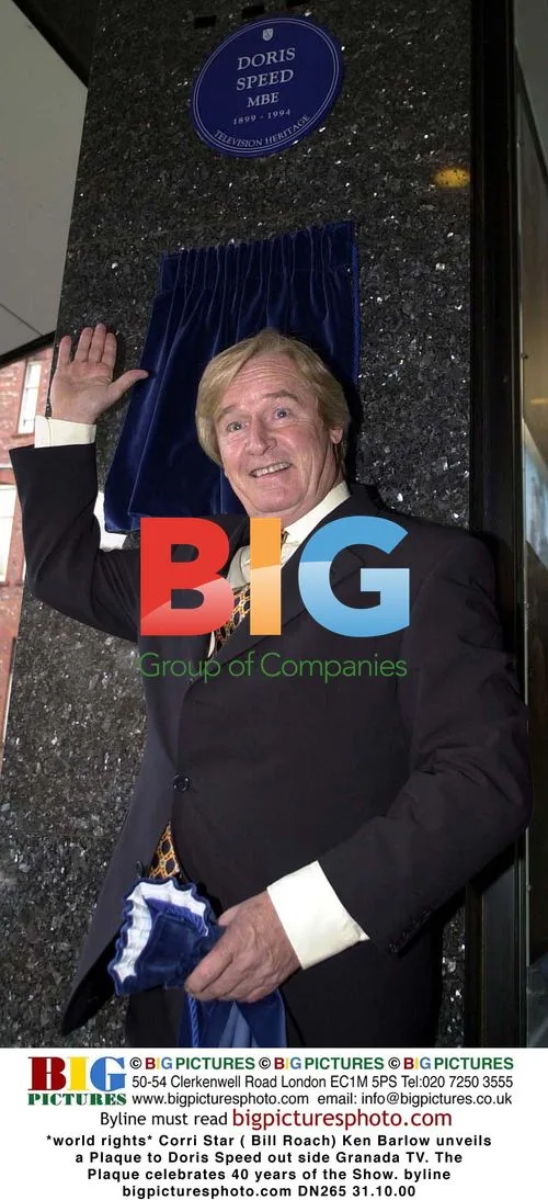 Corri Star and Ken Barlow unveil plaque for Doris Speed
