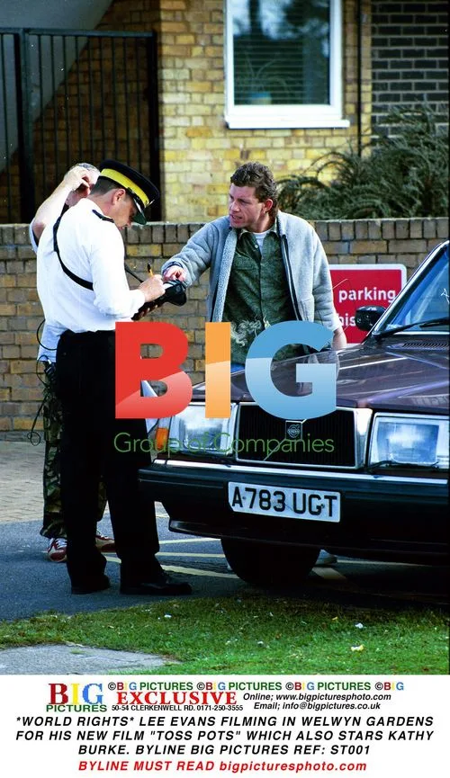 LEE EVANS filming for "TOSS POTS" in Welwyn Gardens