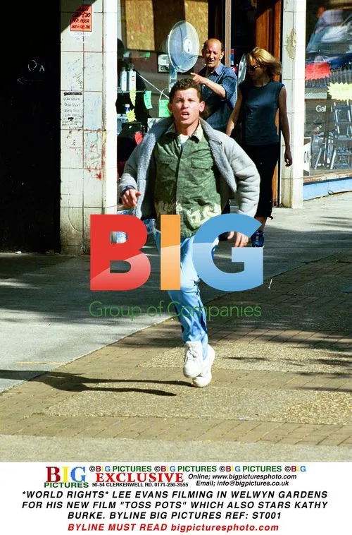 Lee Evans Filming New Film "Toss Pots"