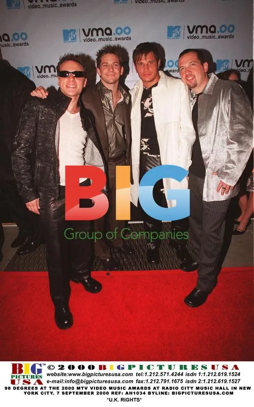 98 Degrees at 2000 MTV VMAs