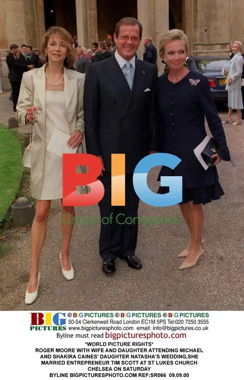 Roger Moore attends daughter Natasha's wedding