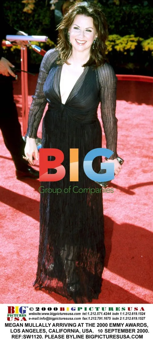 Megan Mullally at 2000 Emmy Awards