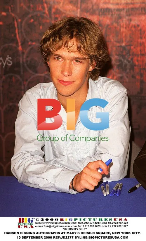 HANSON Signing Autographs at Macy's