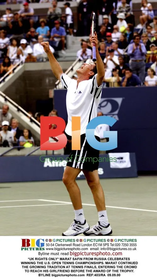 Marat Safin Celebrates US Open Win