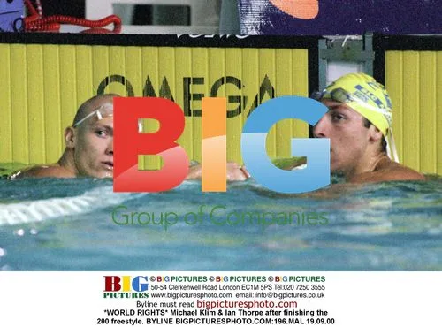 Michael Klim & Ian Thorpe after 200m freestyle