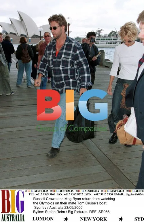 Russell Crowe and Meg Ryan take break from Olympics