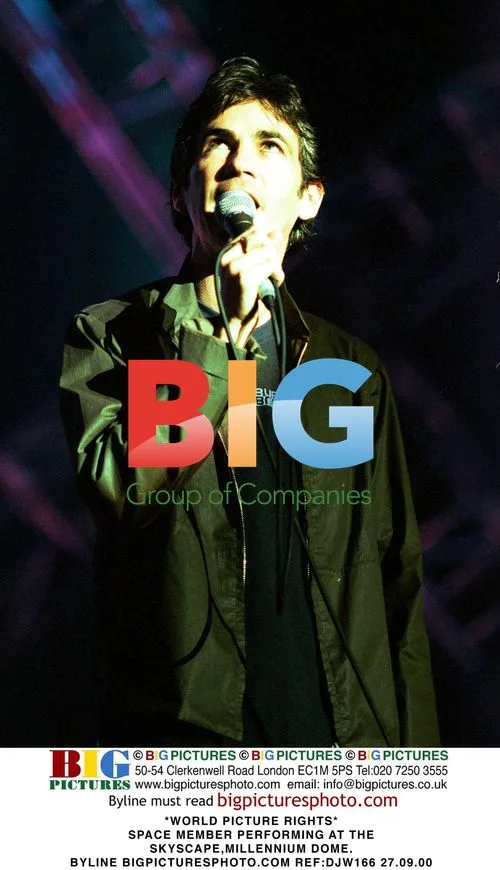 SPACE MEMBER Performing at Millennium Dome