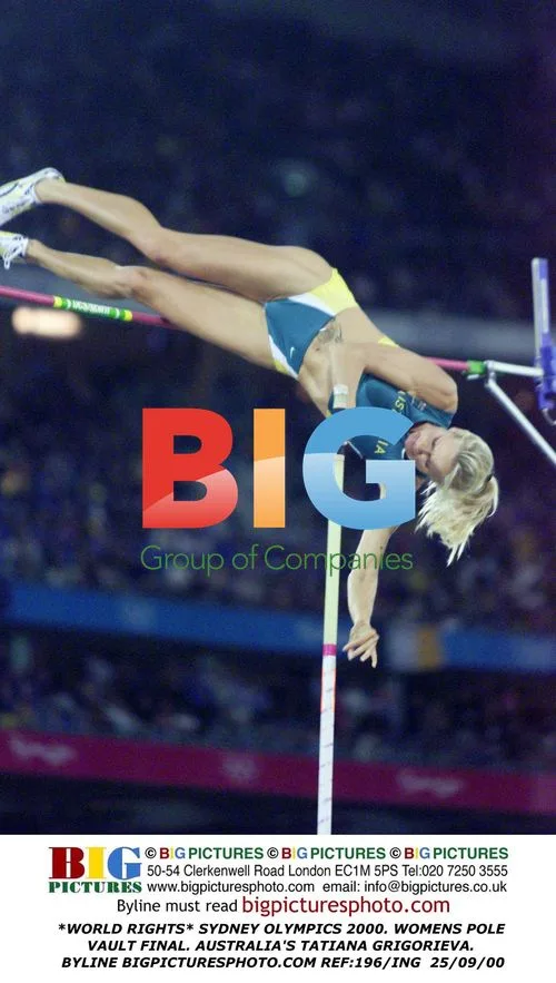 Tatiana Grigorieva wins women's pole vault at Sydney 2000