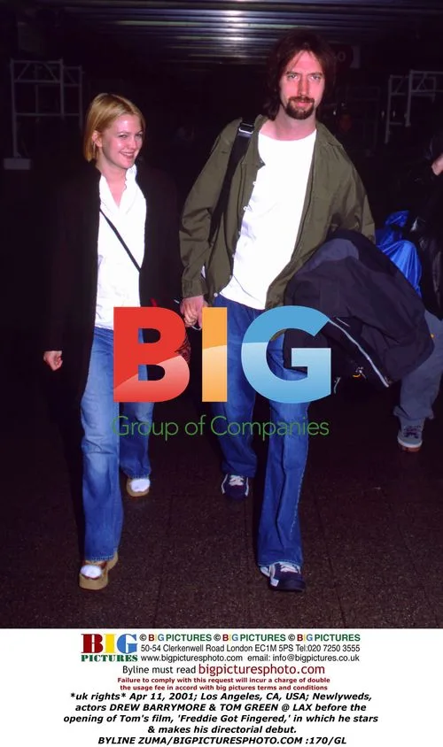 Drew Barrymore & Tom Green at LAX