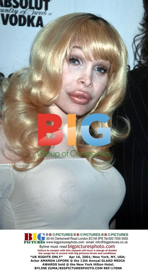 Amanda Lepore at 2001 GLAAD Media Awards