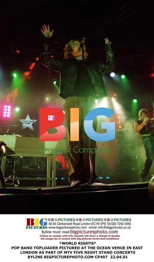 Toploader Performs at Ocean Venue in London