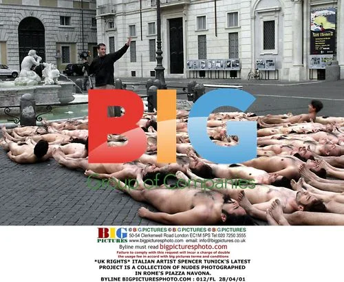 Spencer Tunick's Nude Photo Project in Rome