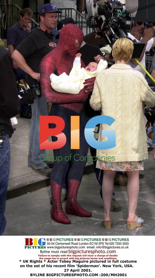 Tobey Maguire on Spiderman set