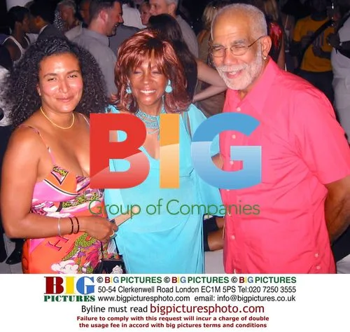Mary Wilson, Ed Bradley & Wife Celebrate Luther Vandross Album