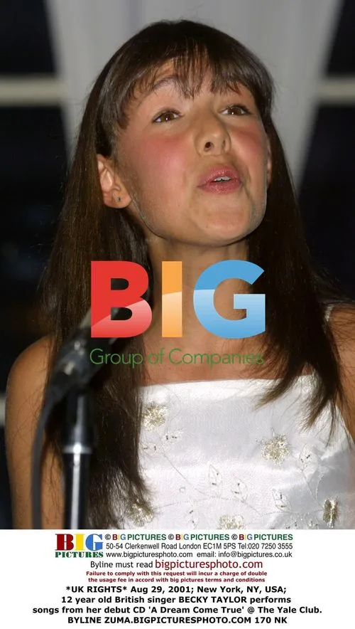 Becky Taylor Performs at Yale Club