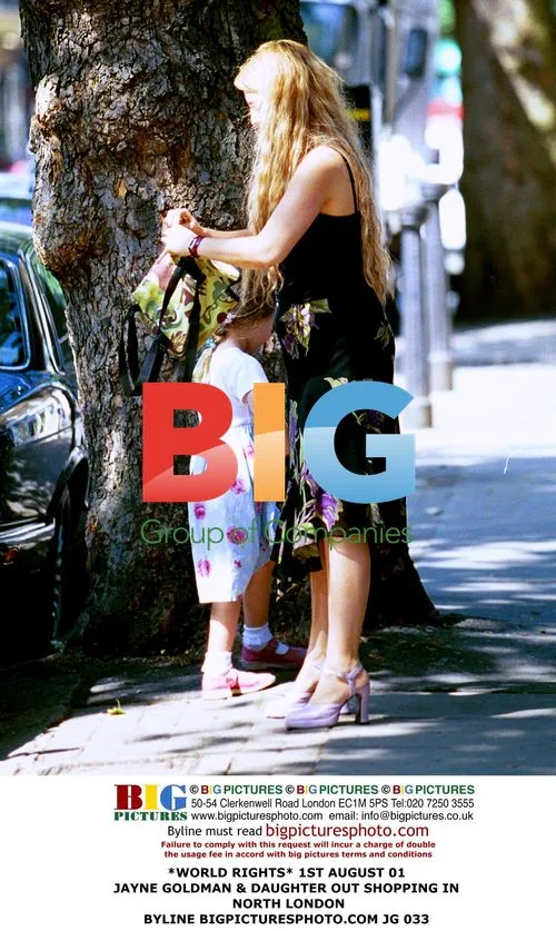 Jayne Goldman & daughter shopping in North London