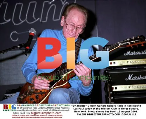Gibson Guitars honors Les Paul in NYC