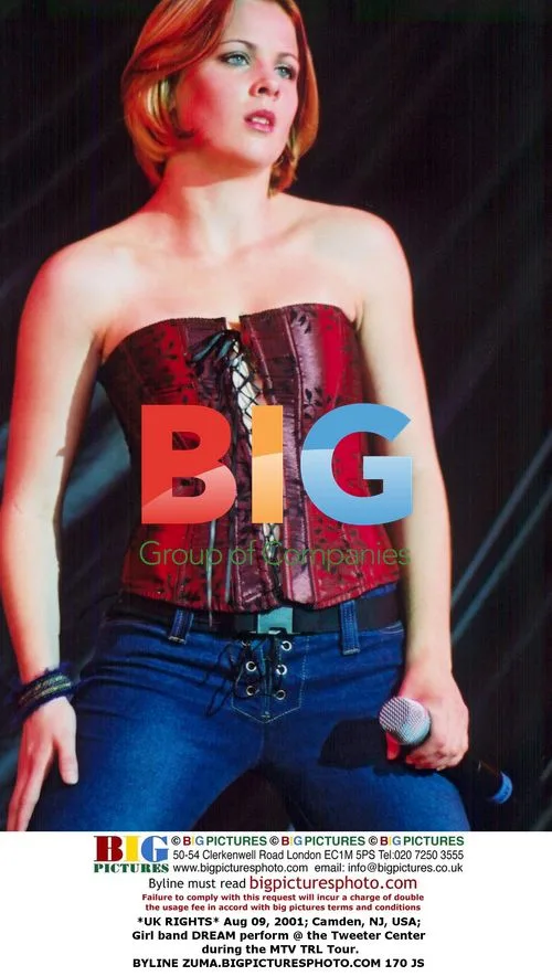 DREAM Girl Band Performs at MTV TRL Tour