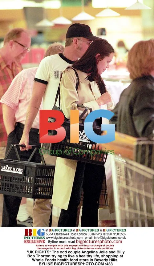 Angelina Jolie and Billy Bob Thorton shopping at Whole Foods