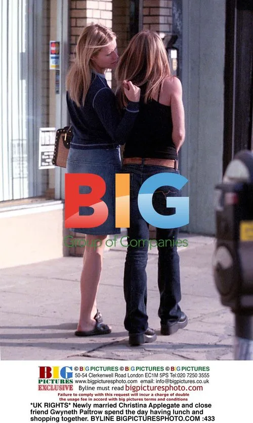 Christina Applegate and Gwyneth Paltrow Shopping