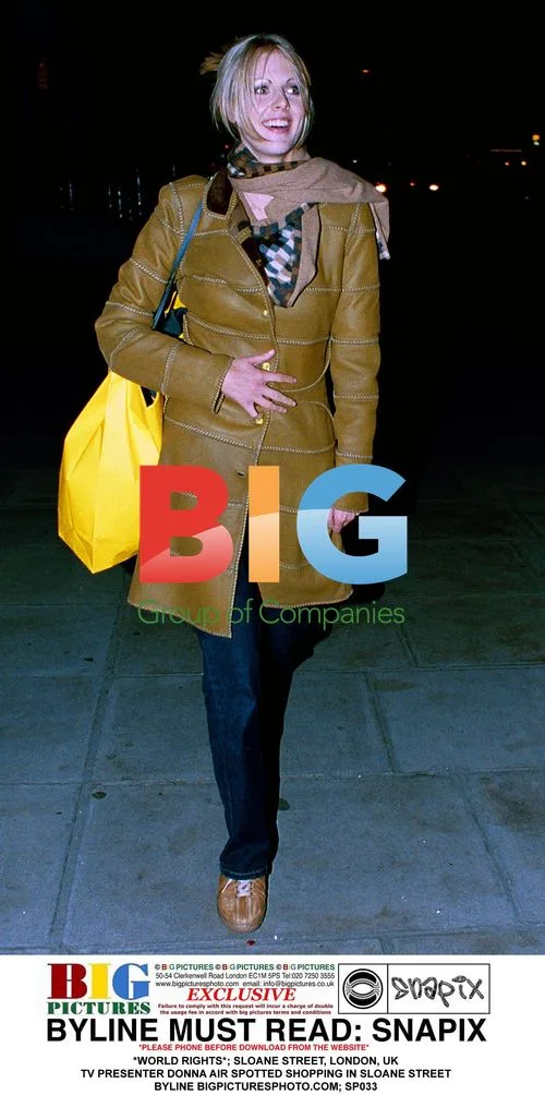 TV Presenter Donna Air Shopping in London