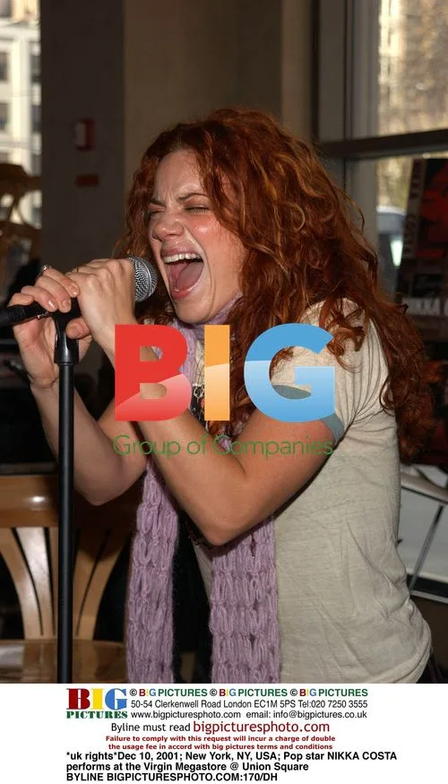 Nikka Costa Performs at Virgin Megastore