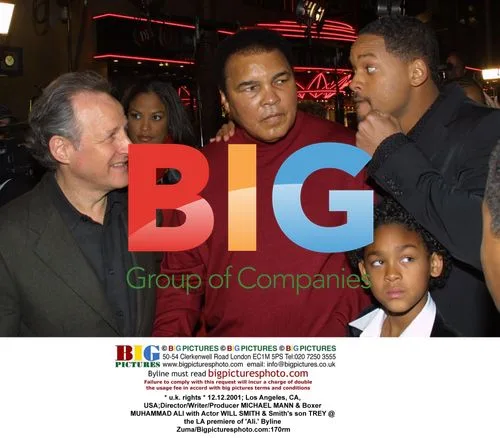 Michael Mann, Muhammad Ali, Will Smith & Trey at 'Ali' premiere