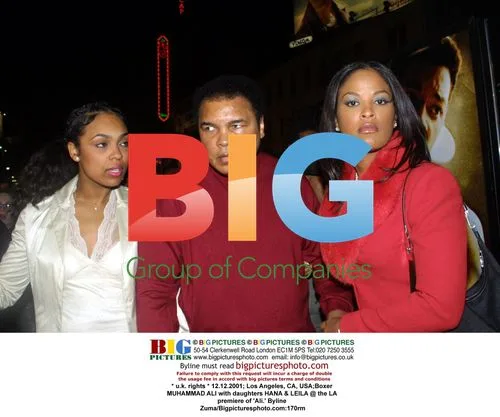 Muhammad Ali with daughters at 'Ali' LA premiere