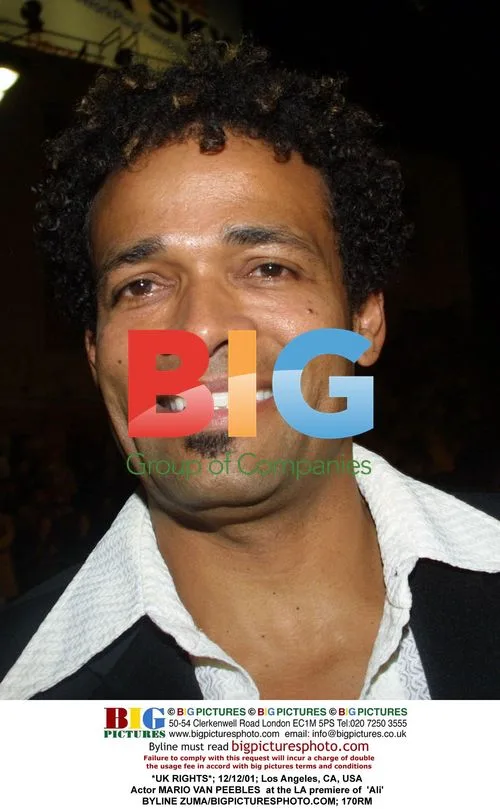 Mario Van Peebles at LA Premiere of 'Ali'