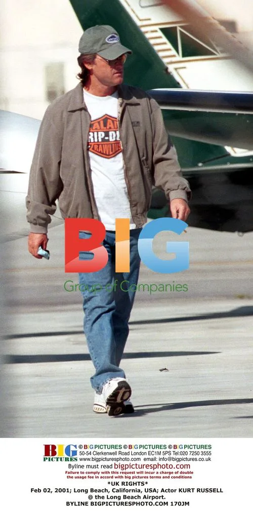 Kurt Russell at Long Beach Airport