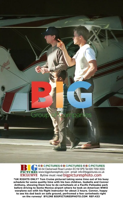 Tom Cruise Spends Time with Kids