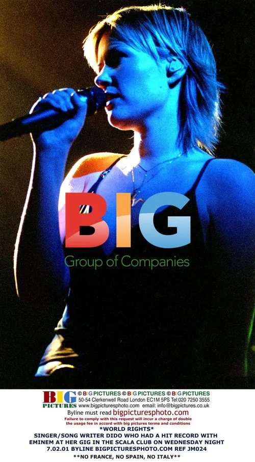 Dido Performs at Scala Club in 2001