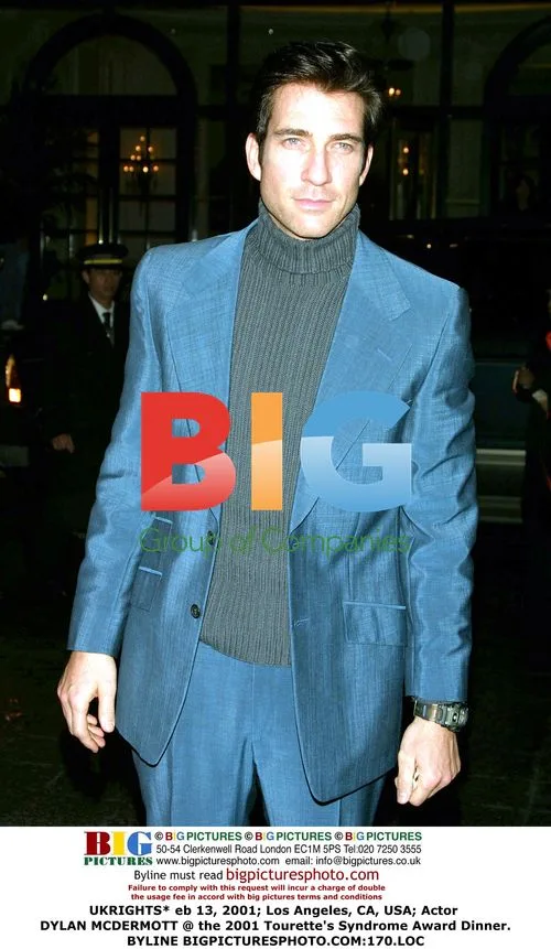 Dylan McDermott at 2001 Tourette's Award Dinner