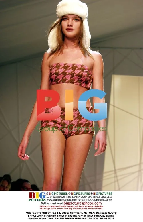 CUSTO BARCELONA Fashion Show 2001