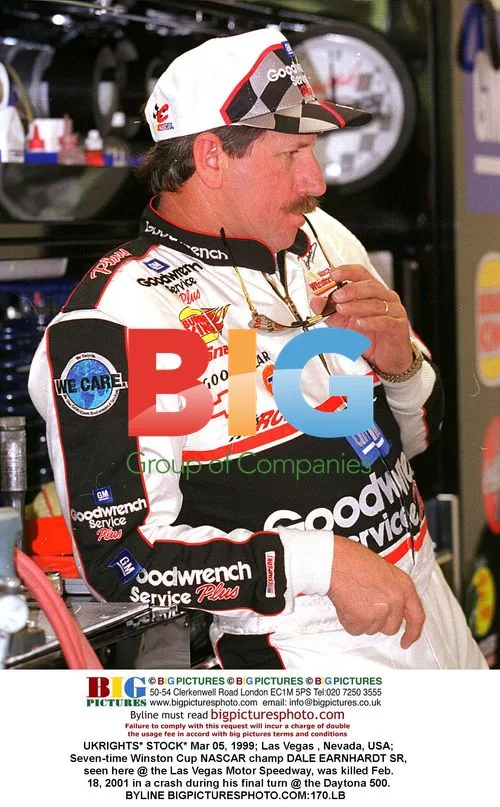 Dale Earnhardt Sr. at Las Vegas Motor Speedway