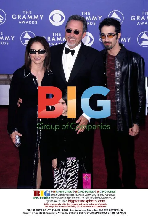 Gloria Estefan & family at 2001 Grammy Awards