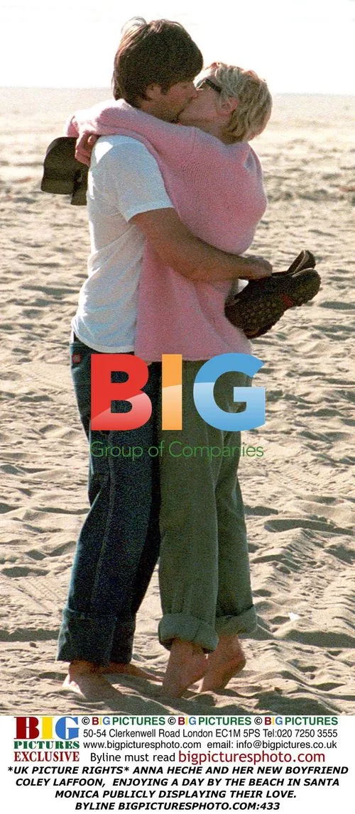 Anna Heche and boyfriend Coley Laffoon at the beach