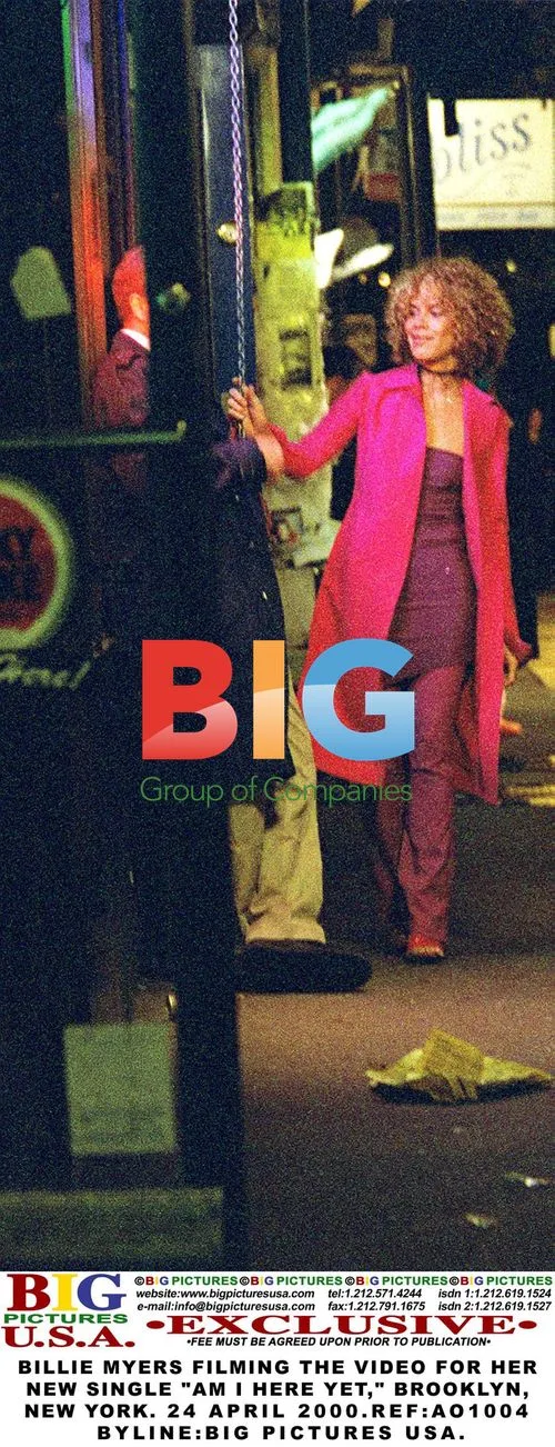 Billie Myers filming "Am I Here Yet" video